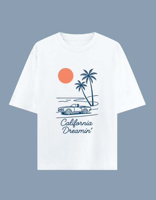 California Dreamin' Vintage Convertible Scene Oversized T-shirt